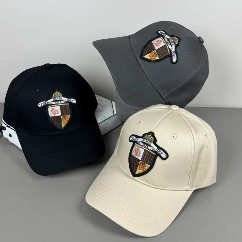 Fendi cap dx75